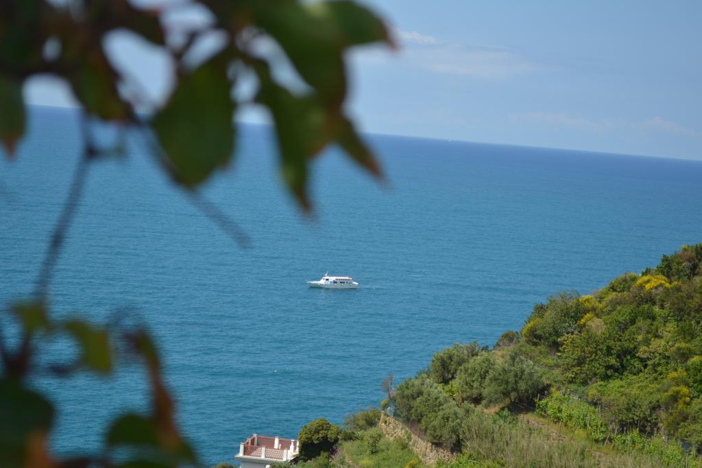 Hotel Luciano Riomaggiore Esterno foto